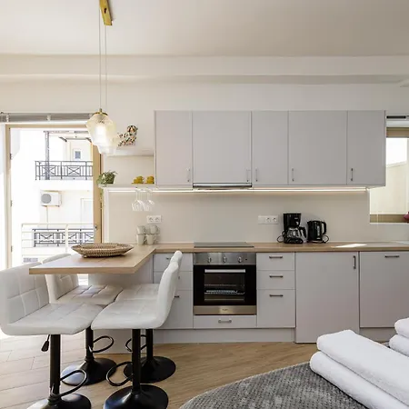 Harbour Hill Apartment *