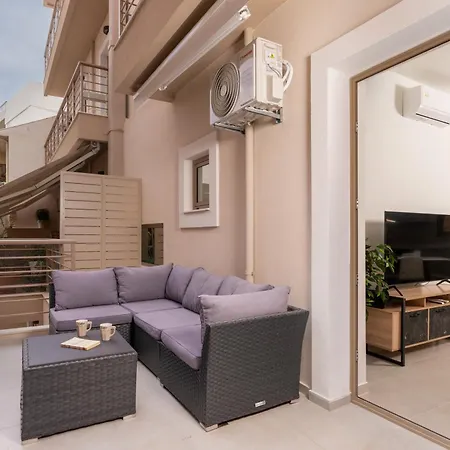 Harbour Hill Apartment