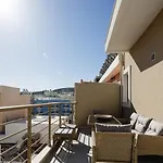 Harbour Hill * ريثيمنو