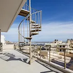 Harbour Hill * ريثيمنو